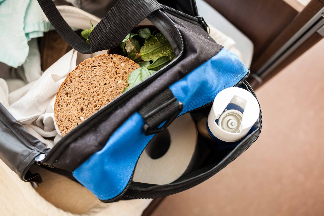Brot in Handtasche