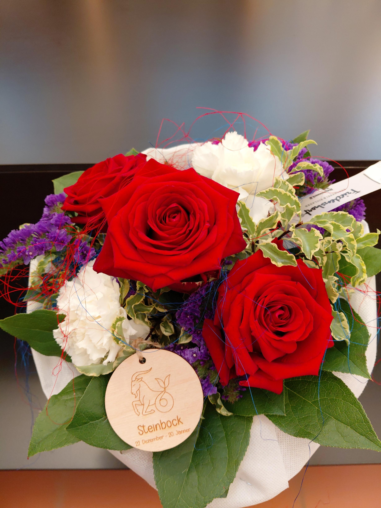 Blumenstrauß Sternzeichen Steinbock