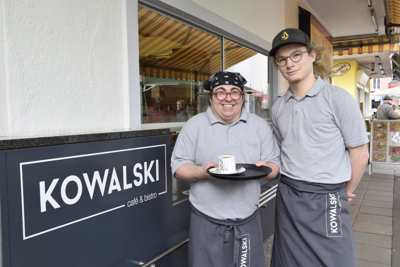 Integrative Beschäftigung für Menschen mit Behinderung - Cafe-Bistro Kowalski