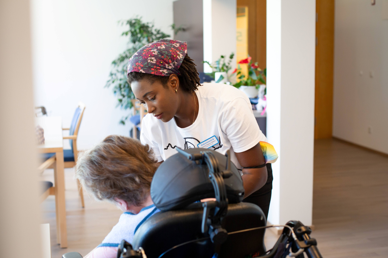 Charity Otieno im Arbeitsalltag