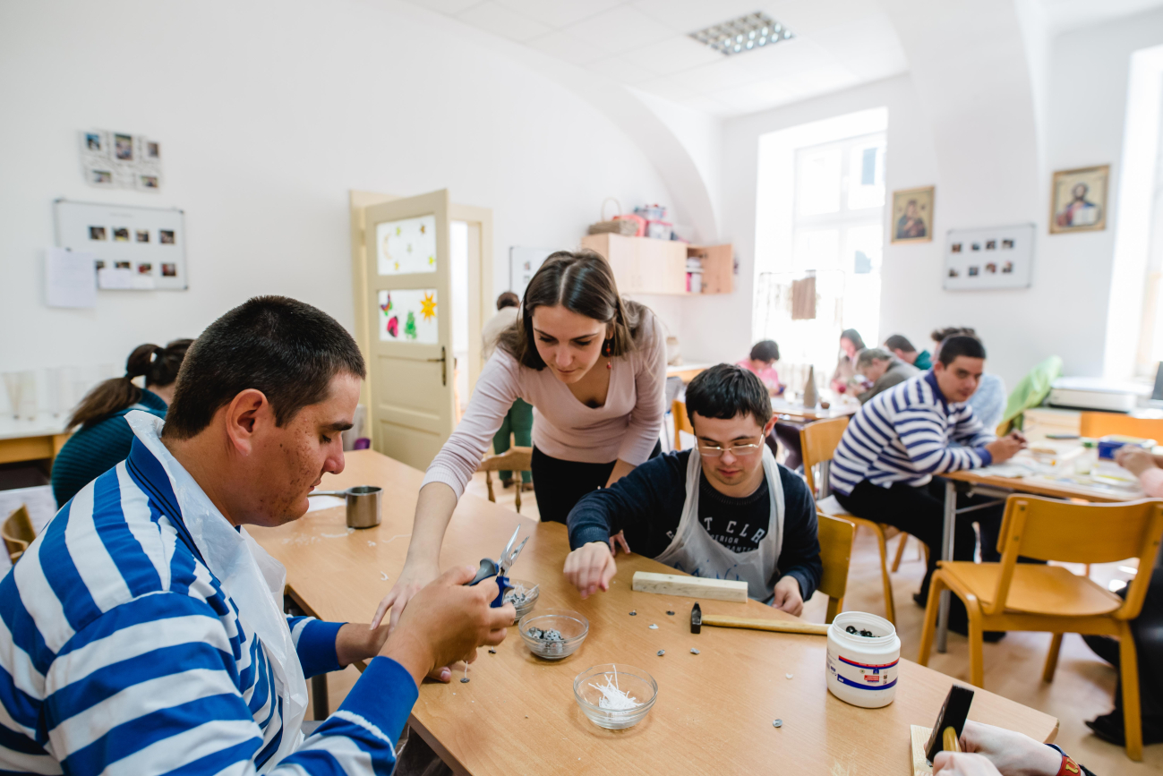 Gemeinsame Arbeiten in der Werkstätte Sibiu, Rumänien