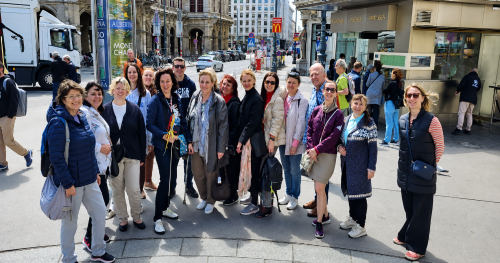 Stadtspaziergänge (Kulturvermittlung, Ankommen in Wien, Aldi – Spende, 2023)