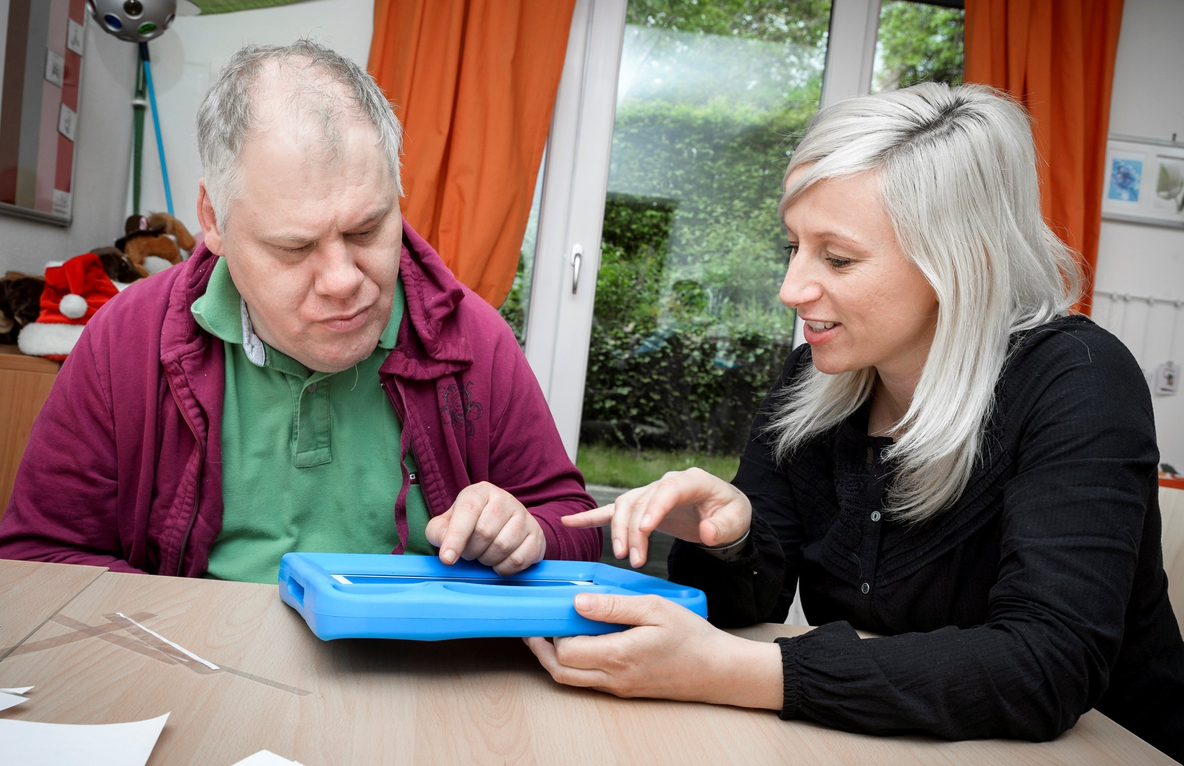 LIFEtool ist eine österreichweit tätige Fachstelle für Unterstützte Kommunikation und Assistierende Technologien.