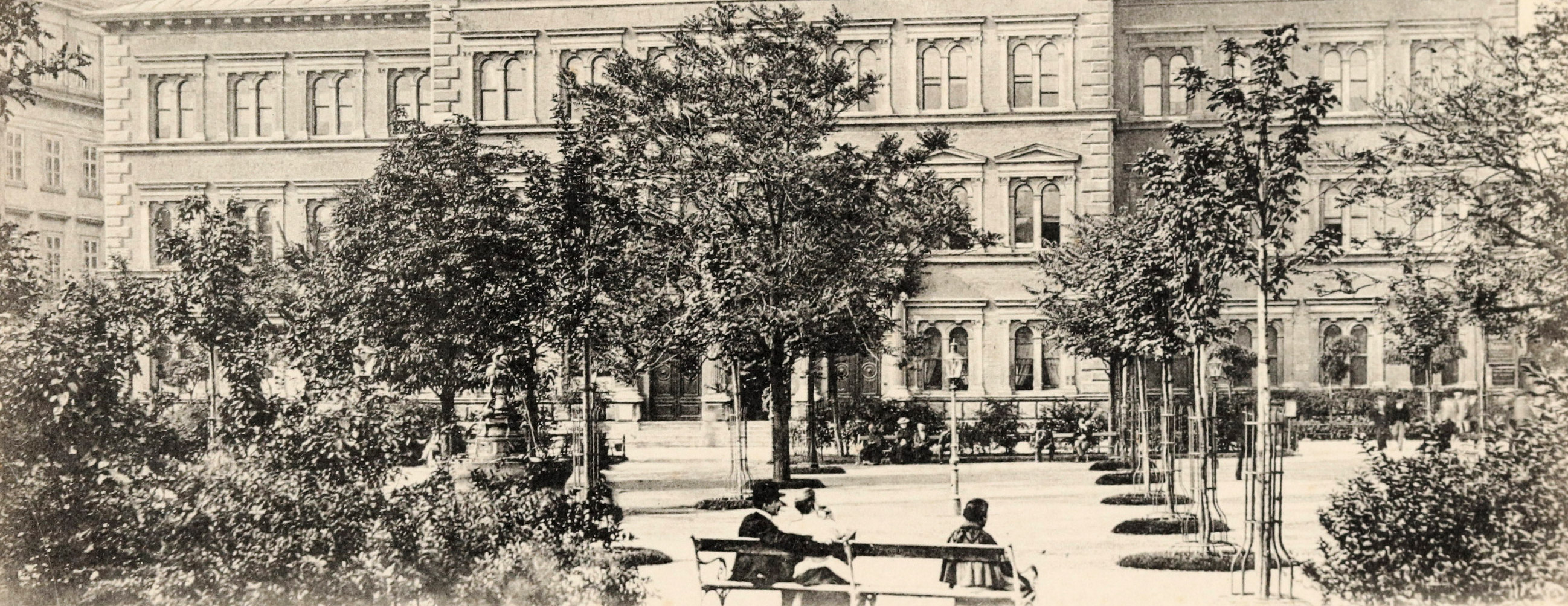 Evangelische Schule am Karlsplatz, 1898