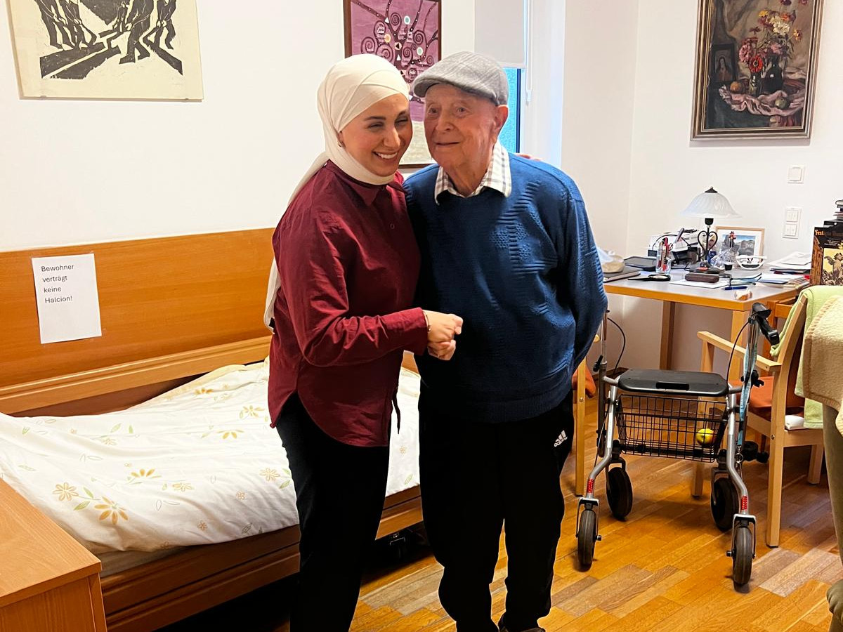 Zumrud Rashidova arbeitet im Haus für Senioren Mauerkirchen