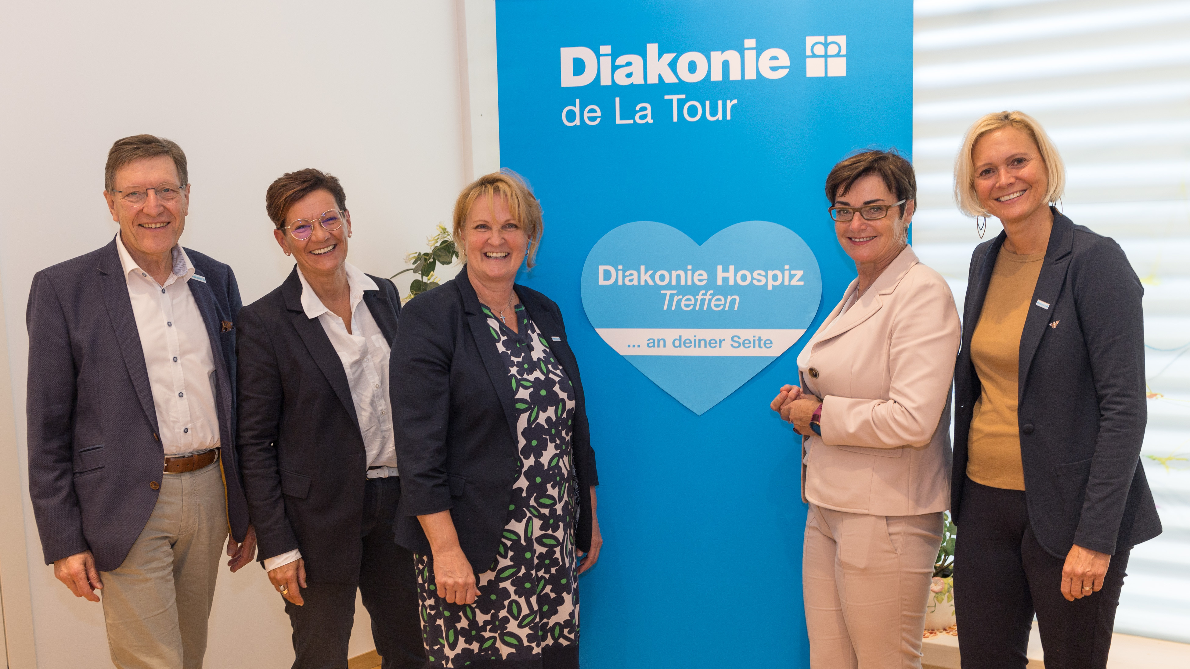 Pressekonferenz zum Startschuss des Diakonie Hospiz Treffen.  Im Bild: Hubert Stotter, Rektor Diakonie de La Tour - Heidi Stockenbojer, Landesverband Hospiz Kärnten - Maria Stückler, Pflegedienstleitung Diakonie Hospiz Treffen - Beate Prettner, Landesrätin - Susanne Prentner-Vitek, Vorständin Diakonie de La Tour