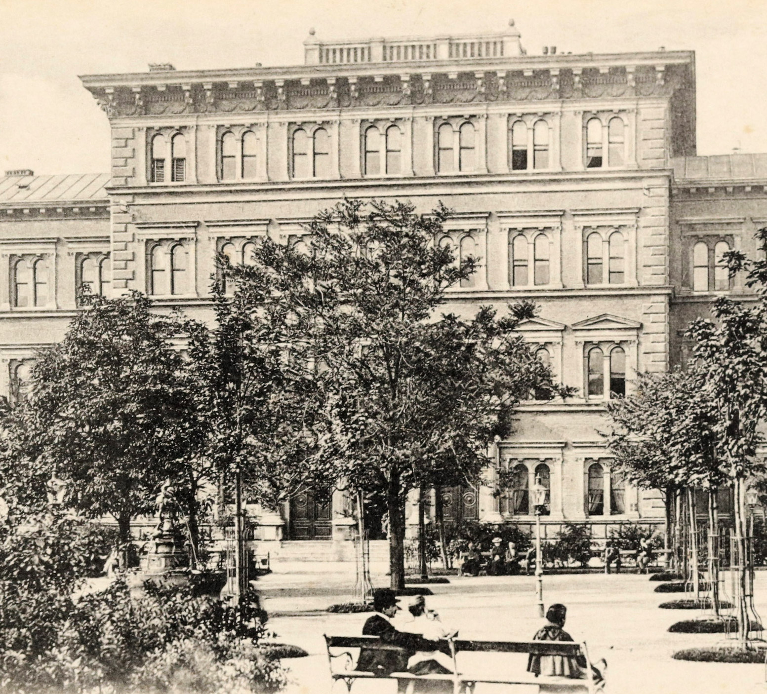 Evangelische Schule am Karlsplatz, 1898