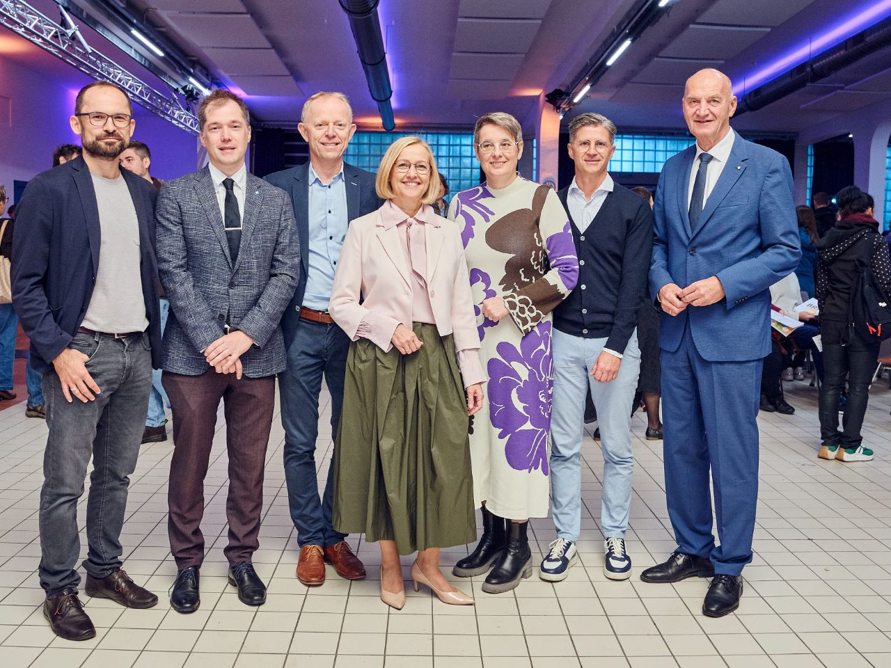 Gruppenfoto von mehreren Personen