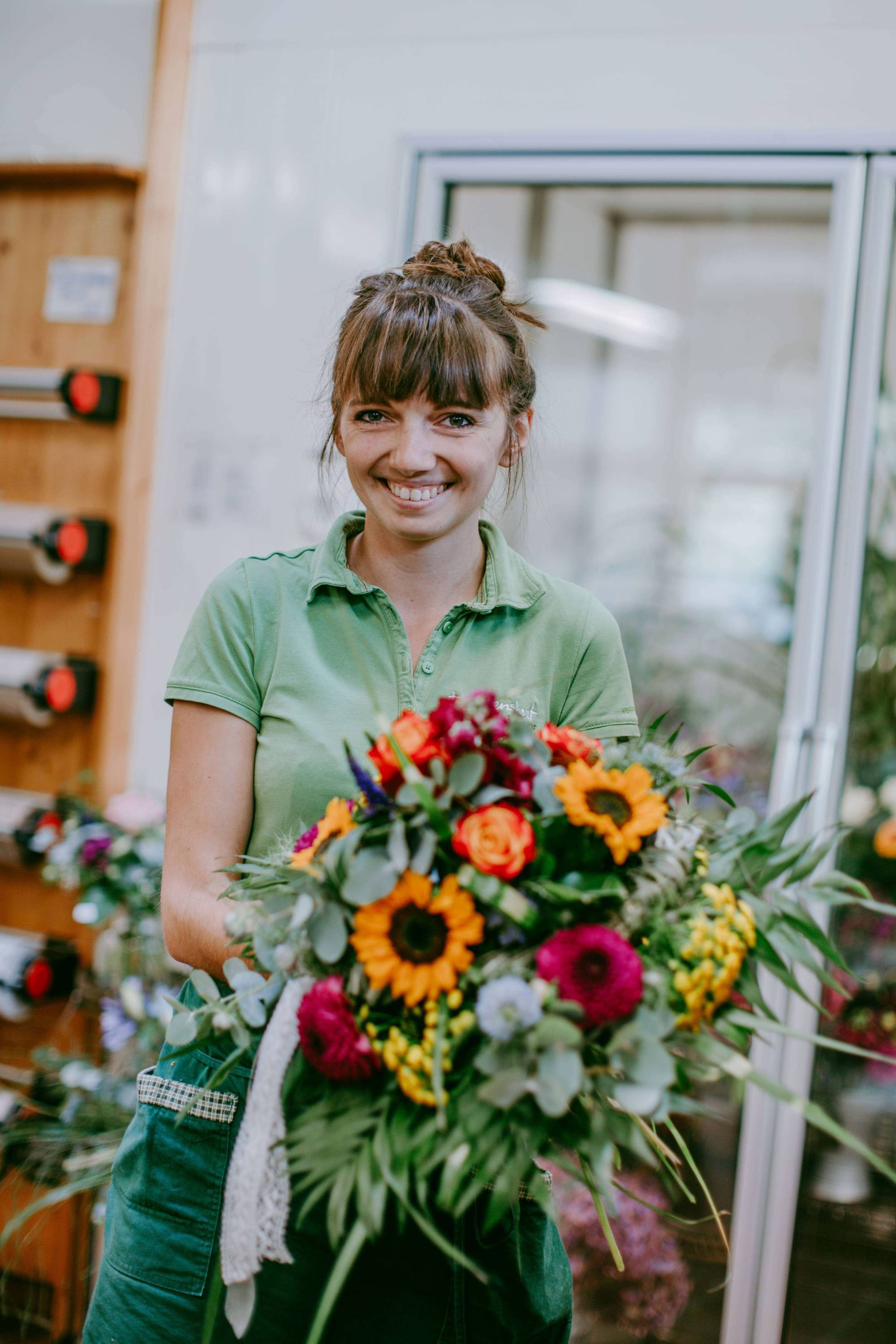 Roswitha Steinecker arbeitet als Floristin in der Gärtnerei & Bioladen Friedenshort