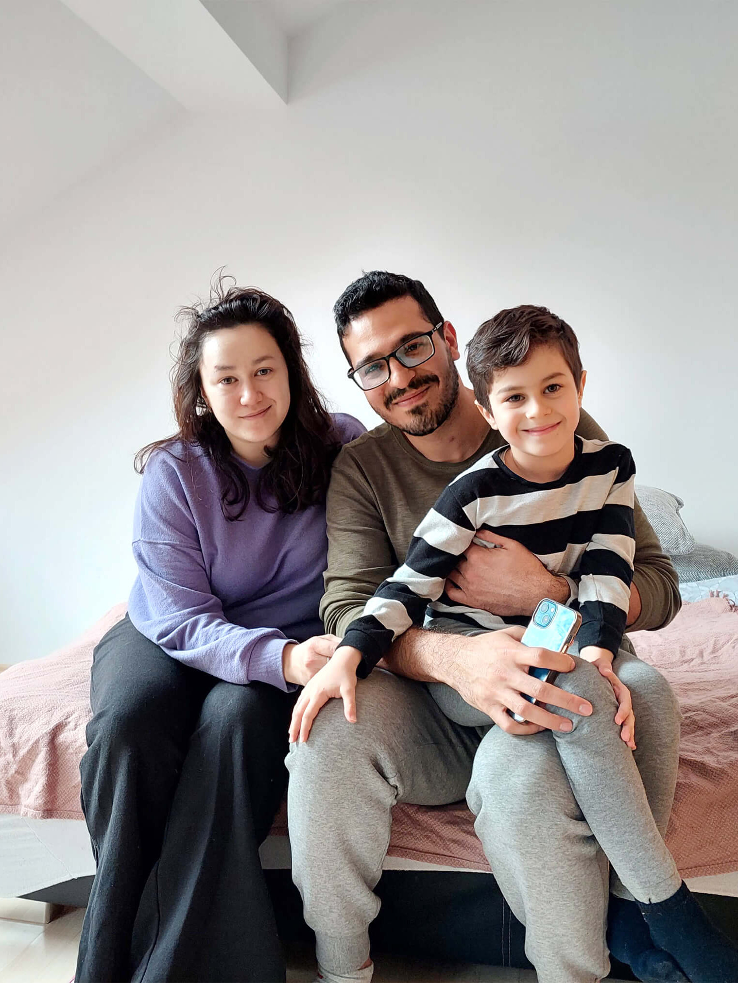 Eine Familie aus der Ukraine in einer Wohnung in Wien.