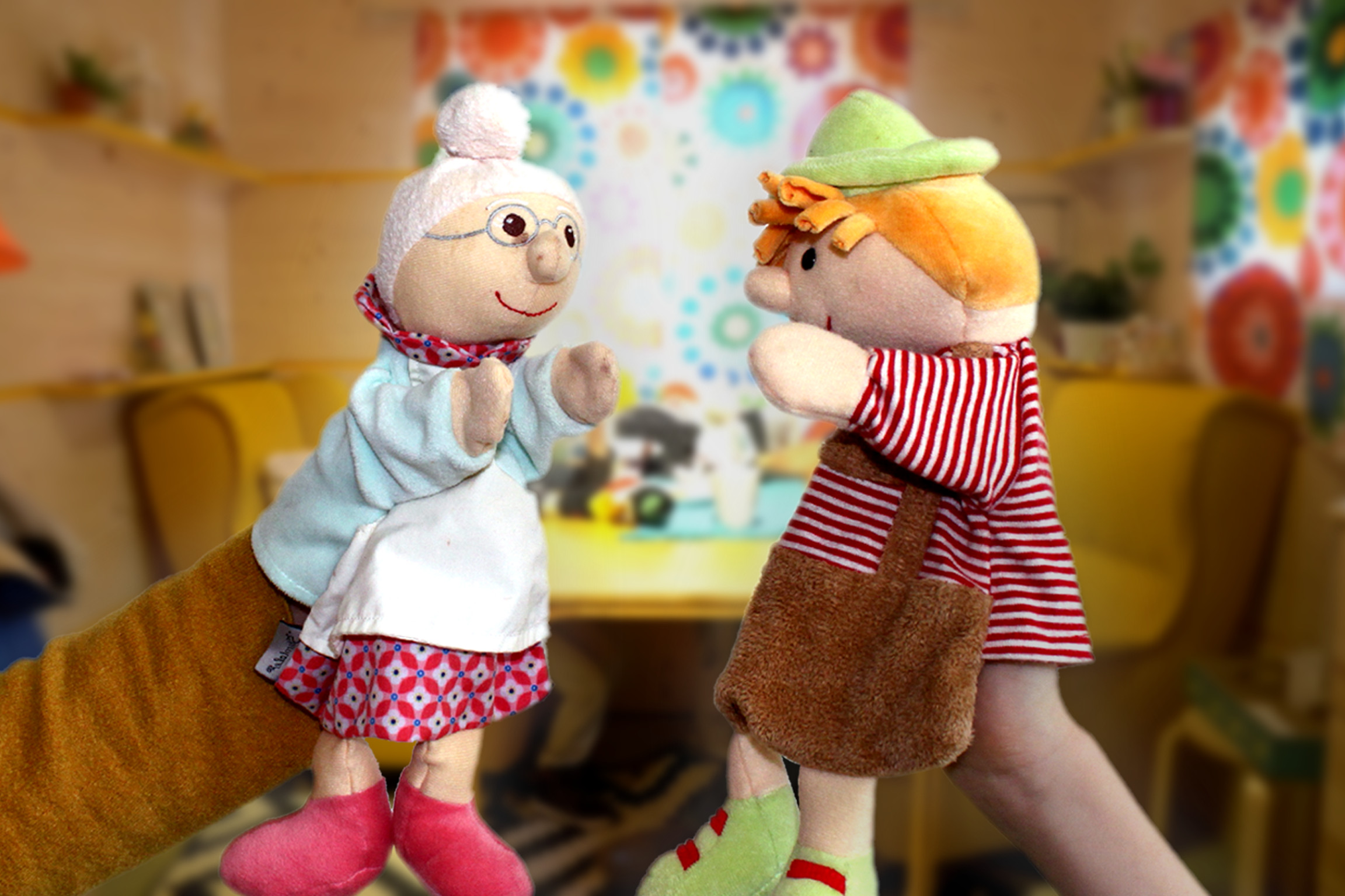 Zwei Handpuppen aus der heilpädagogischen Arbeit.
