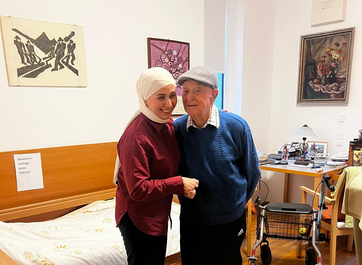 Zumrud Rashidova arbeitet im Haus für Senioren Mauerkirchen