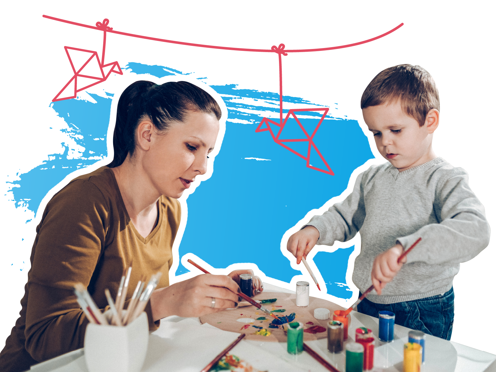 Eine Mutter und ihr Sohn beim malen und basteln