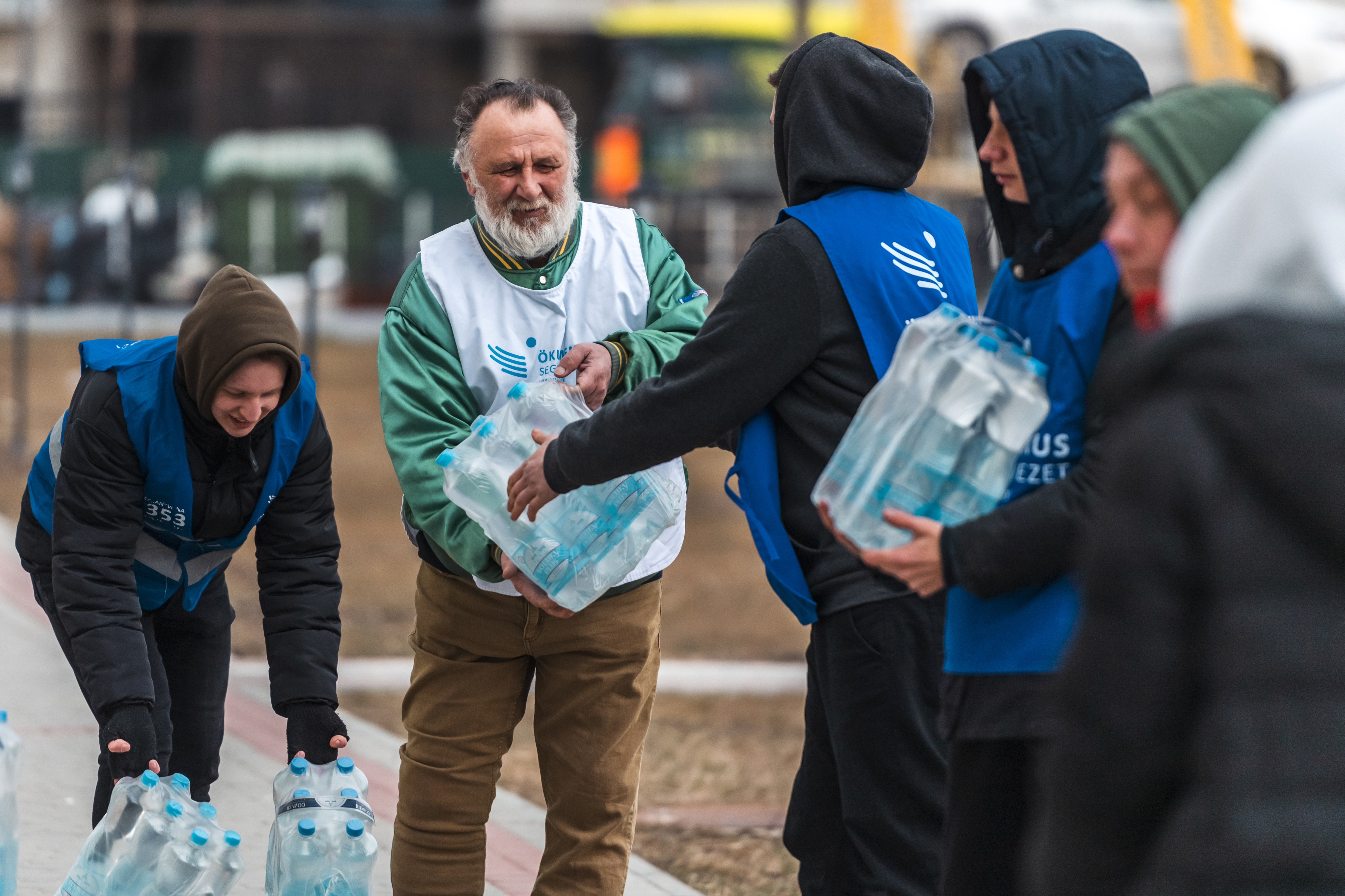 Ungarische Hilfsorganisation Hungarian Church Aid versorgt Geflüchtete aus der Ukraine