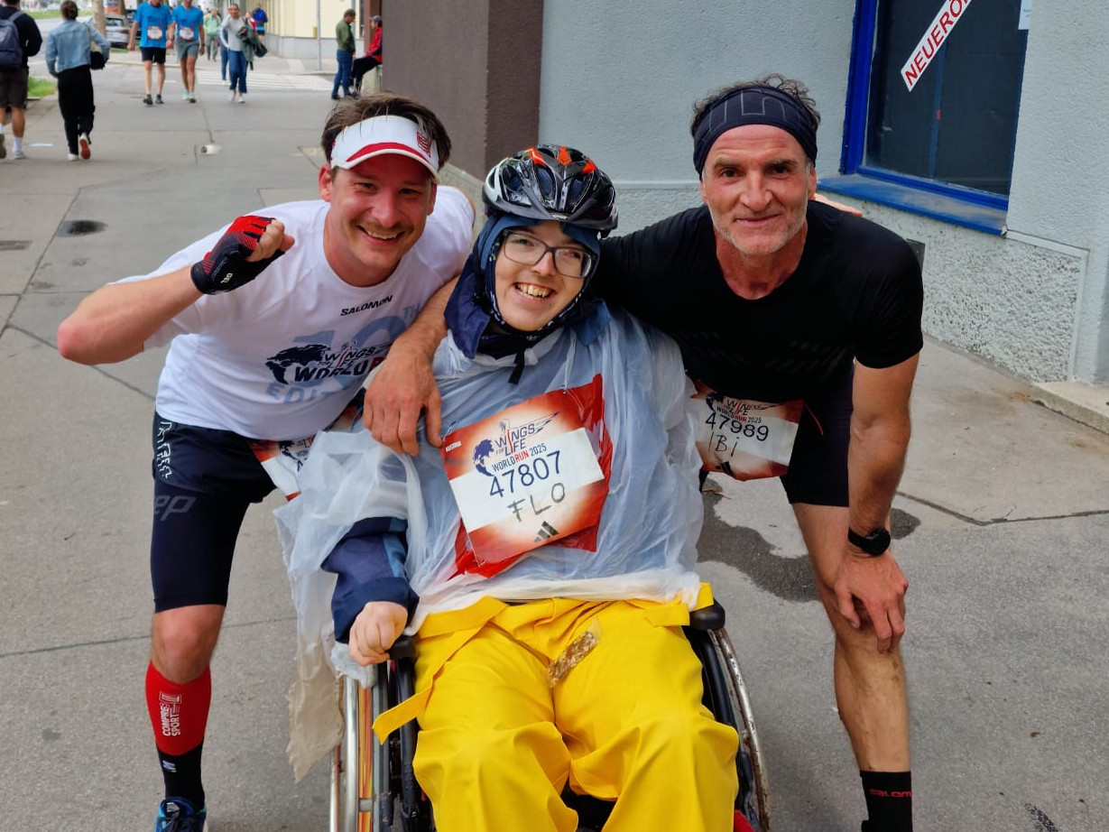 Kunstwerkstatt Medien, Wings4Life World Run Philipp, Florian und Ibrahim